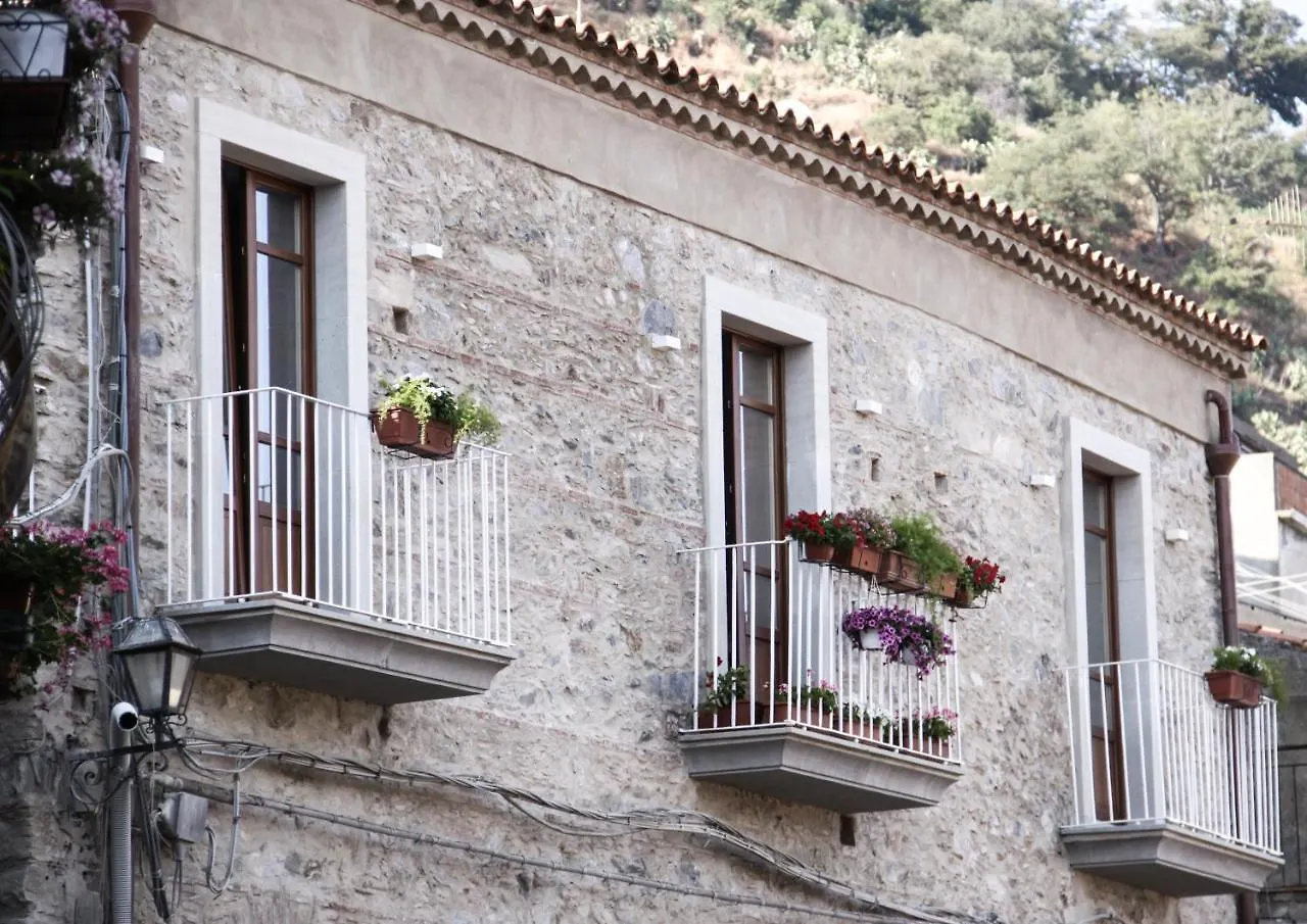 Due Sicilie Maison De Charme Casalvecchio Siculo 0*,  Italien
