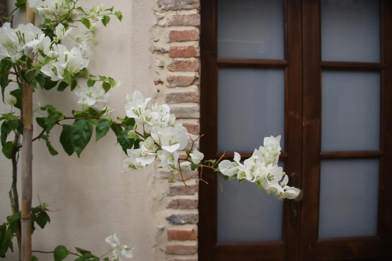Bed & Breakfast Due Sicilie Maison De Charme Casalvecchio Siculo Italy